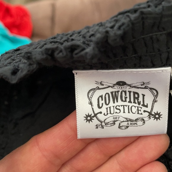 Cute & unique 3/4 length spring flower skirt - Picture 2 of 2